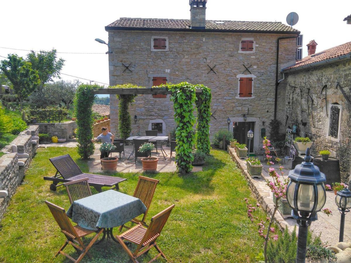 بوجي Al Merlo Olivo, Rural Istrian House المظهر الخارجي الصورة
